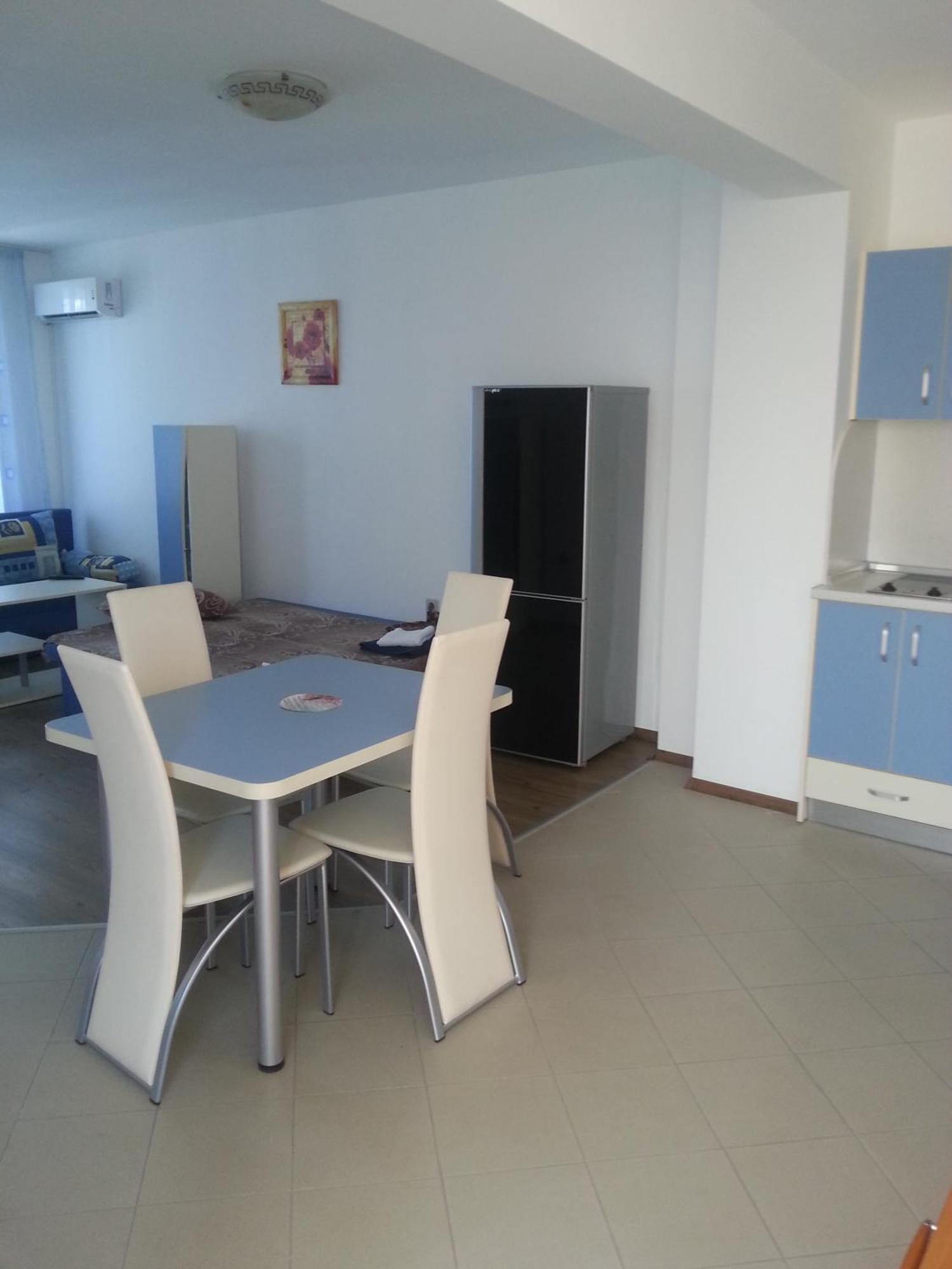 Blue Bay Palace Apart Complex Pomorie Ruang foto