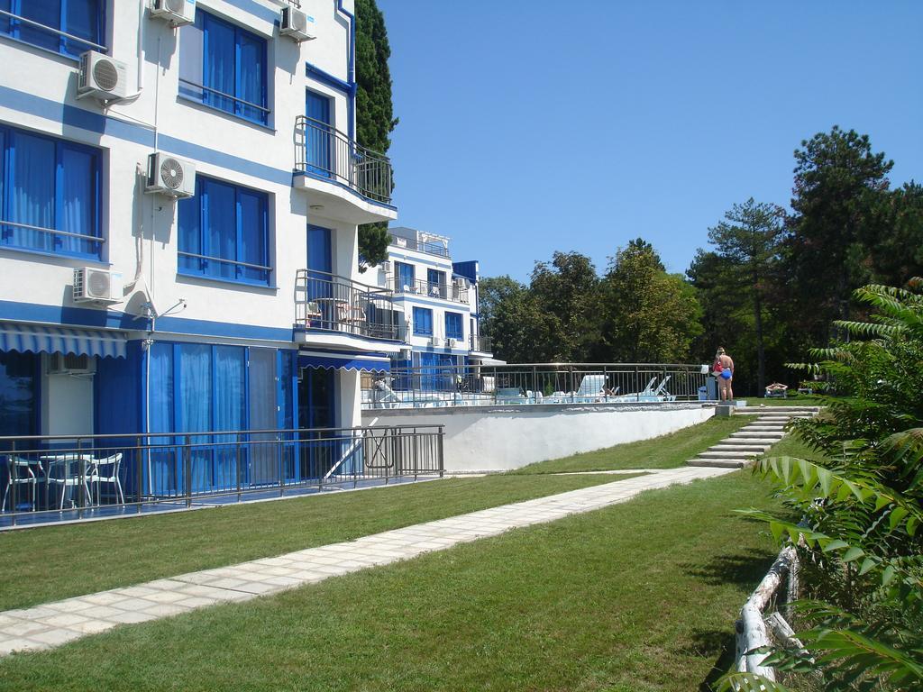 Blue Bay Palace Apart Complex Pomorie Bagian luar foto