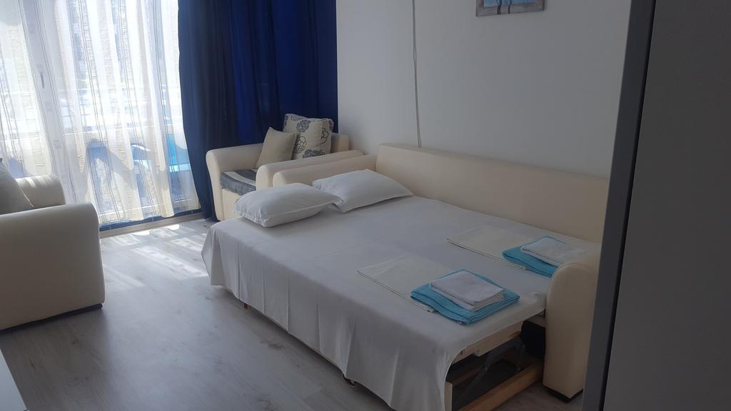 Blue Bay Palace Apart Complex Pomorie Bagian luar foto