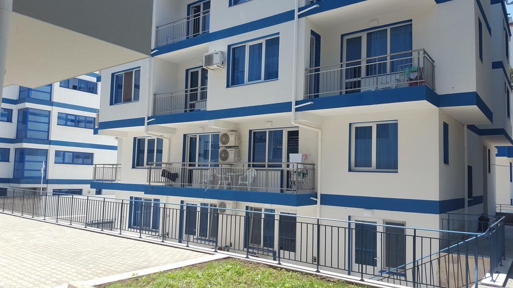 Blue Bay Palace Apart Complex Pomorie Bagian luar foto