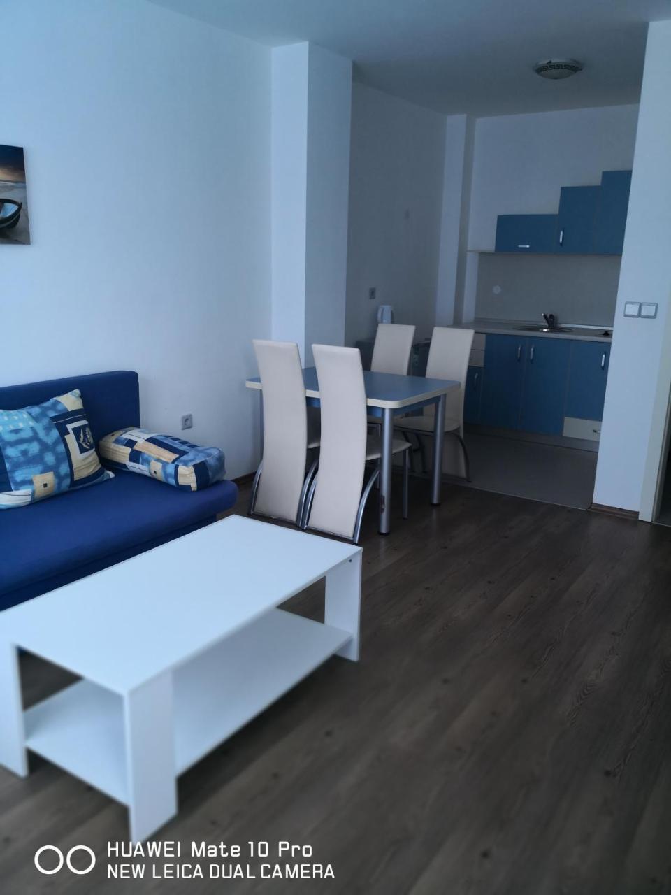 Blue Bay Palace Apart Complex Pomorie Bagian luar foto