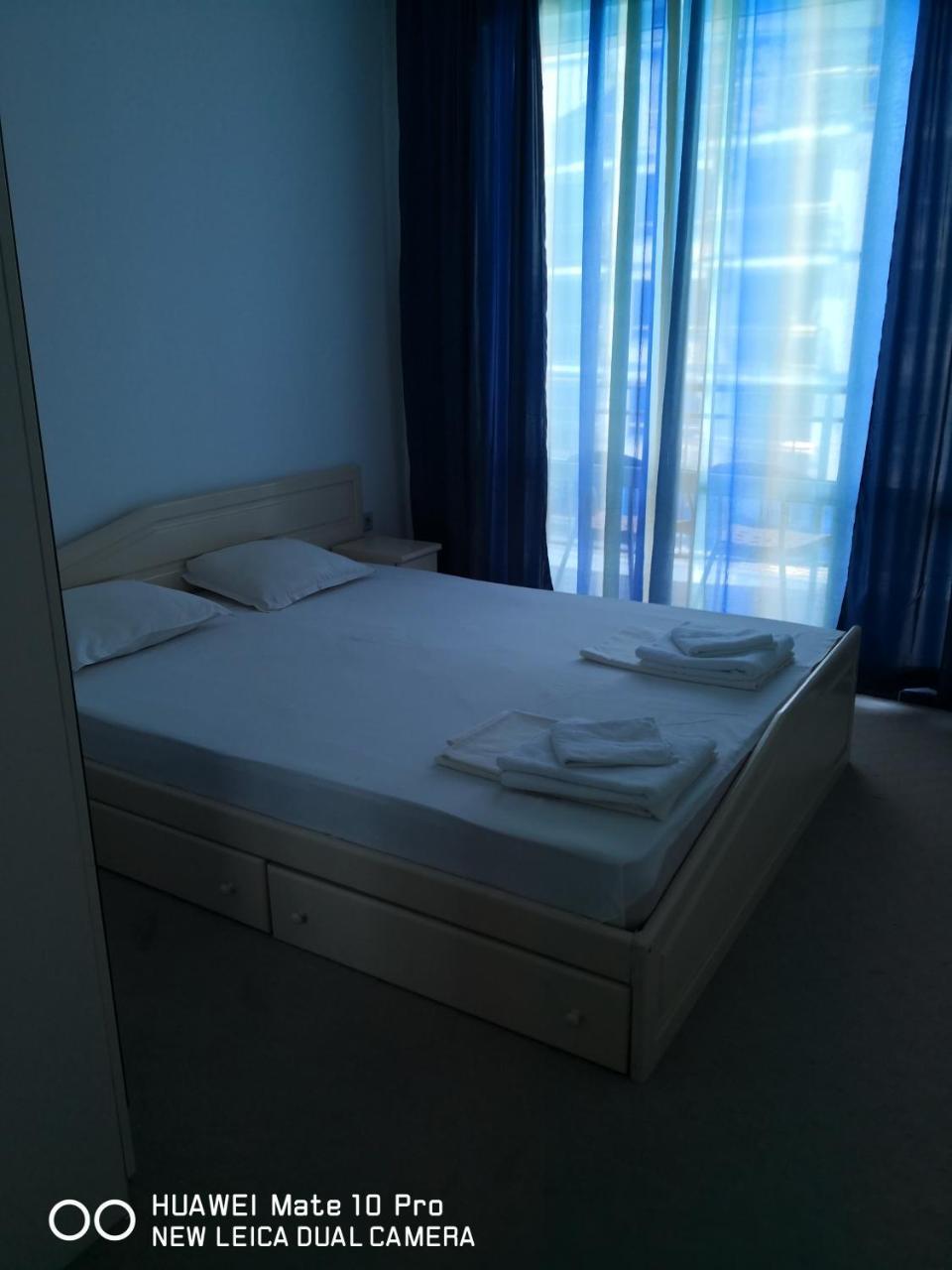 Blue Bay Palace Apart Complex Pomorie Bagian luar foto