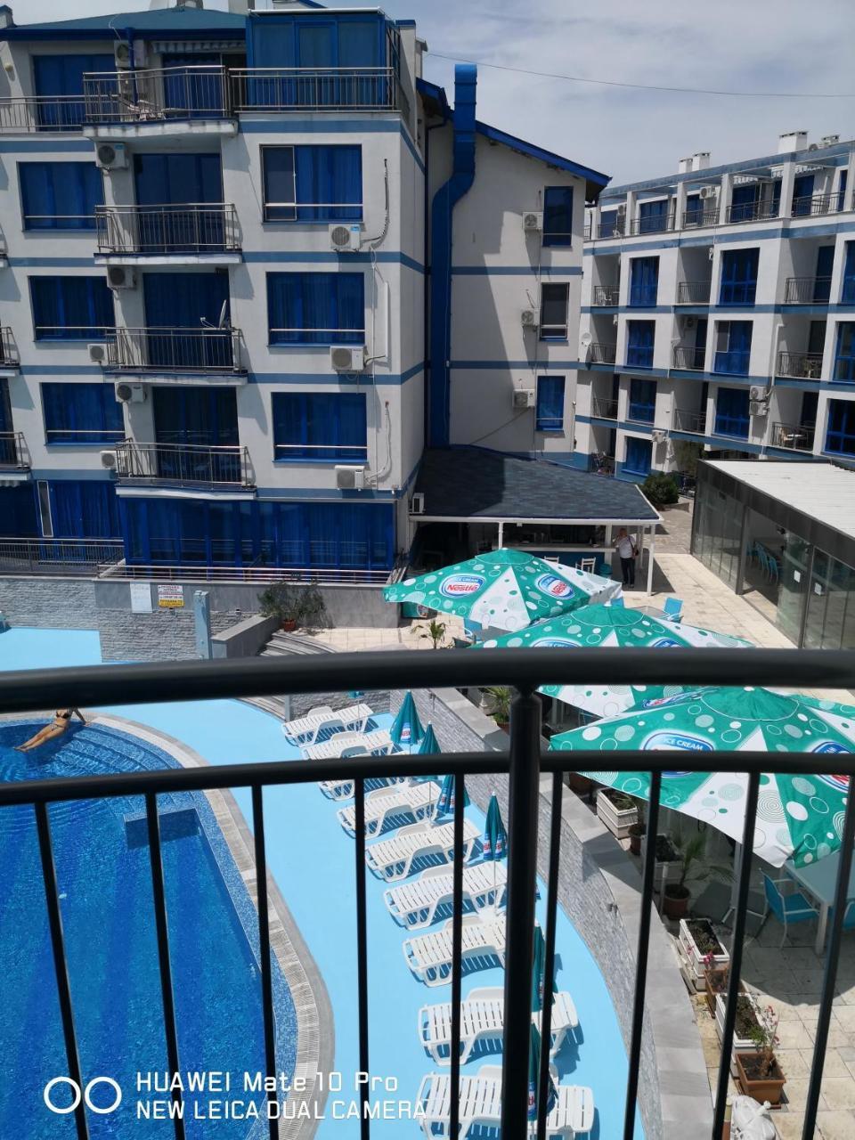 Blue Bay Palace Apart Complex Pomorie Bagian luar foto